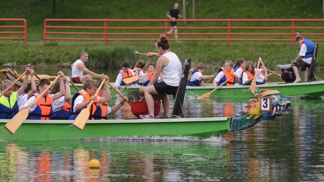 Wyścigi smoczych łodzi z udziałem uczniów i studentów odbyły się w Poznaniu już po raz szósty