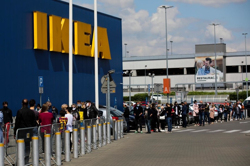 Kraków. Tłumy ruszyły na zakupy do sklepu IKEA [ZDJĘCIA]  