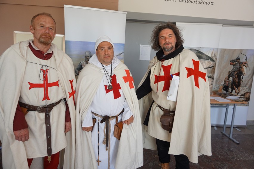 W Opatowie odbyła się konferencja poświęcona templariuszom...