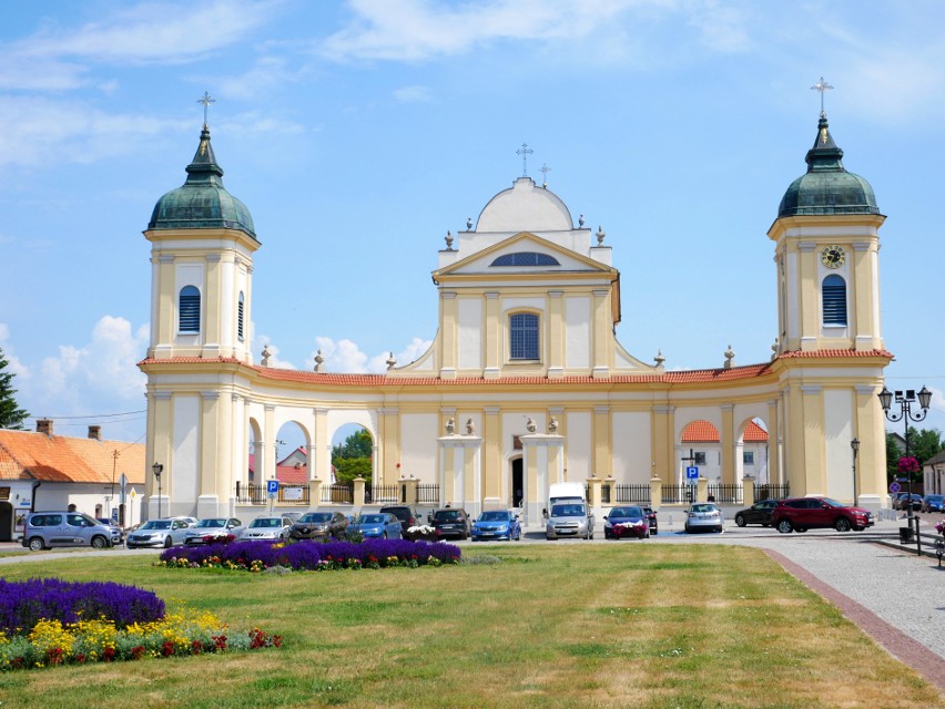 Kościół w Tykocinie każdego roku odwiedza i podziwia mnóstwo...