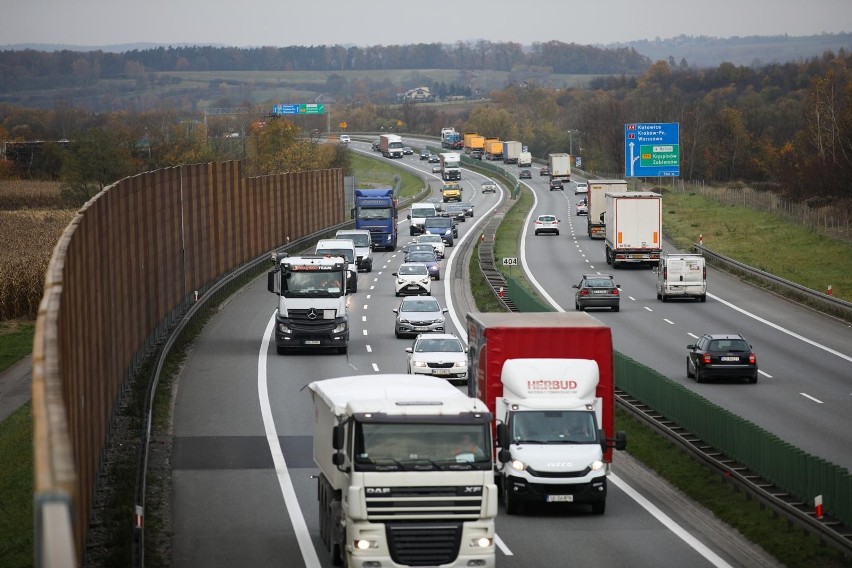 Otwarto dodatkowe bramki poboru opłat na autostradzie A4 Kraków - Katowice