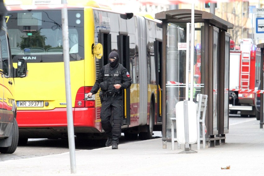 Student podłożył bombę w autobusie 19 maja 2016