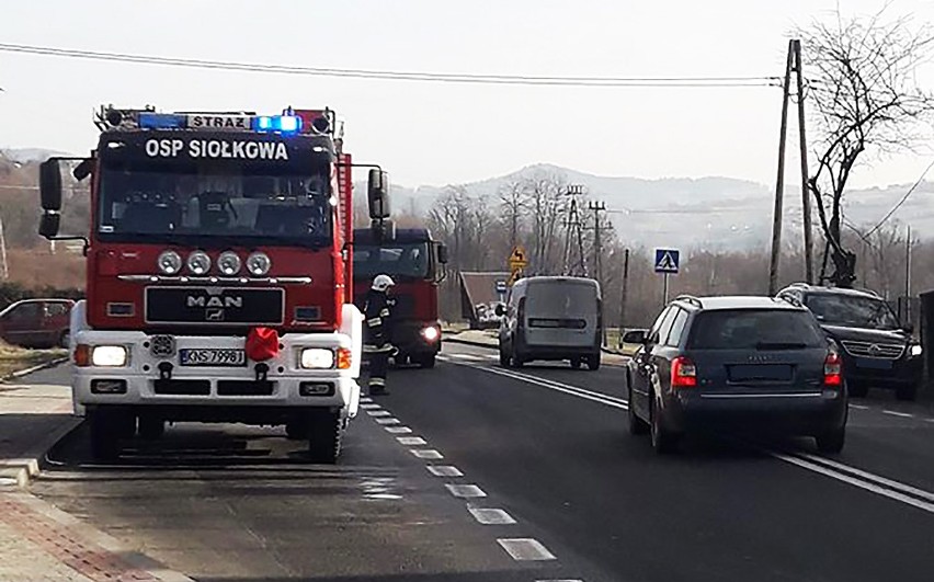 DK 28. Zderzenie przy browarze grybowskim. Dwie osoby w szpitalu