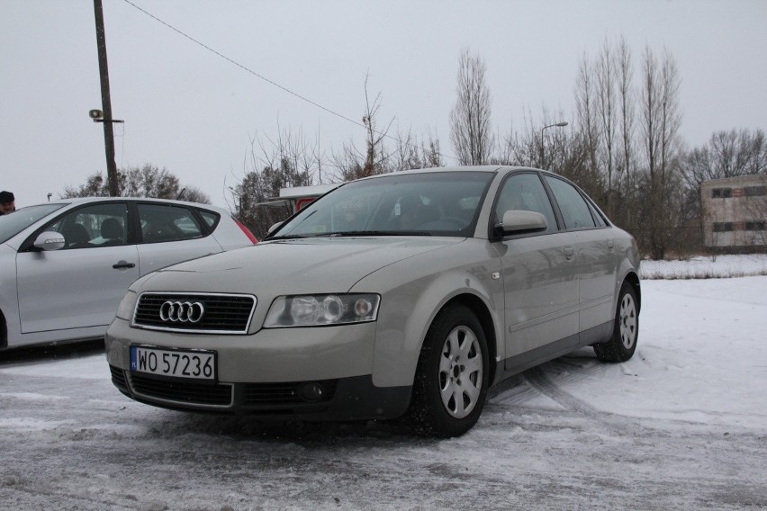 Audi A4, rok 2002, 2.0 benzyna, przebieg 250 tys. km, 11 500...