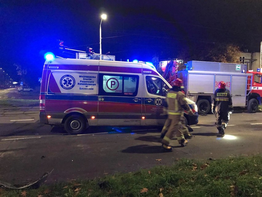 Wypadek karetki na Wojska Polskiego w Szczecinie