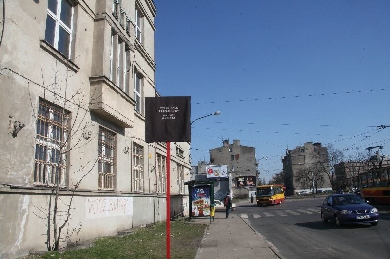 Budynek grozi zawaleniem u zbiegu ulic Dąbrowskiego i Kilińskiego! [zdjęcia]