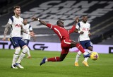 Liga angielska. Liverpool obił Tottenham na jego boisku. Cztery gole, mecz w strugach deszczu