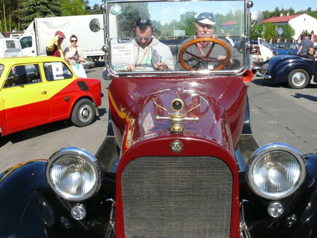 Najstarszy na mistrzostwach pochodzący 1917 roku dodge tuuring 35 z Automobilklubu Krakowskiego.