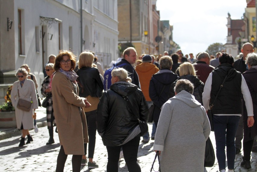 Turyści w Sandomierzu w niedzielę, 9 października