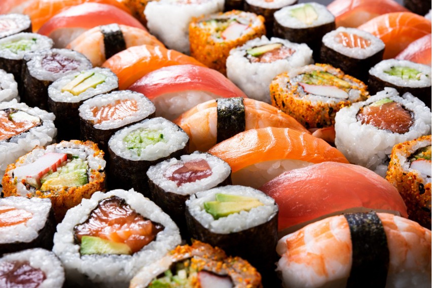 Sushi nie musi być tylko rolką z surową rybą i ryżem...