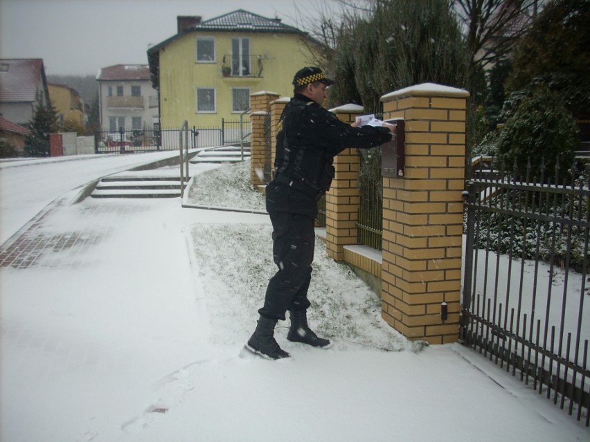 We wtorek od rana strażnicy miejscy w Koszalinie odwiedzali...