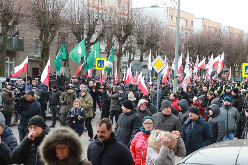 IV Hajnowski Marsz Pamięci Żołnierzy Wyklętych 2019 przeszedł ulicami miasta.Były próby zakłócenia [ZDJĘCIA]