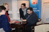 Tłumy na spotkaniu z Tomaszem Sekielskim, Dziennikarzem Roku [zdjęcia]