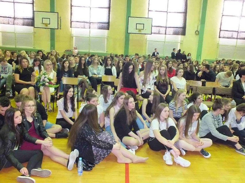 Maturzyści II Liceum w Starachowicach zakończyli rok szkolny [ZDJĘCIA]