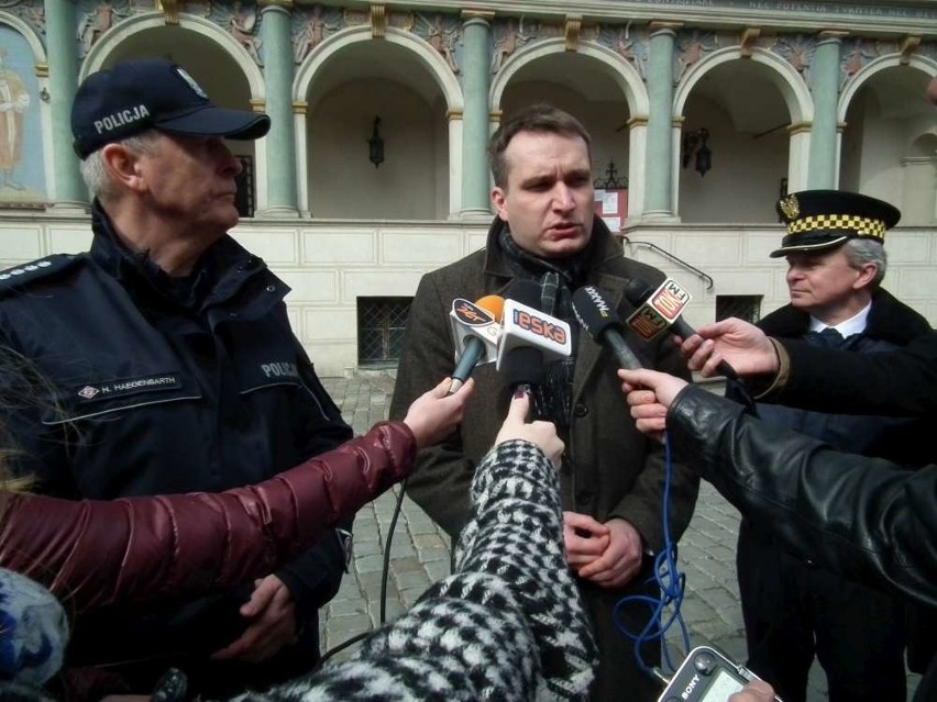 Stary Rynek: Teraz łączone patrole, a w przyszłości przenosiny klubów go-go?