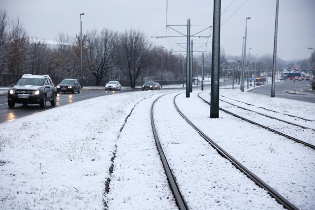 W poniedziałek czekają nas opady śniegu, a w górach nawet zamiecie śnieżne