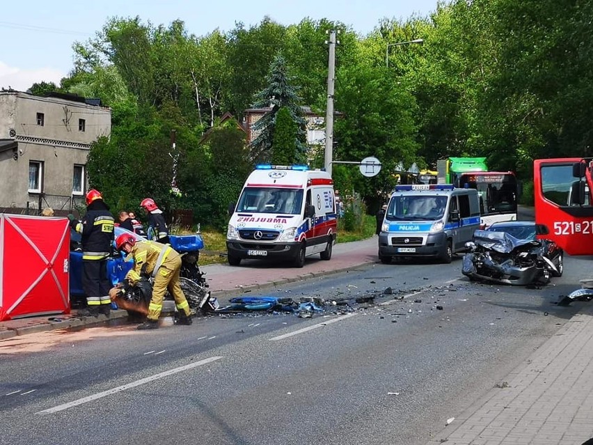 Wypadek w Mysłowicach. Trzy osoby zostały ranne w zderzeniu...
