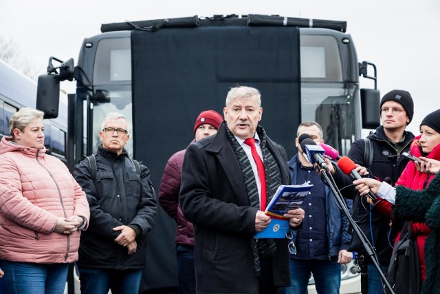 Związkowcy odwiesili rozmowy w ramach sporu zbiorowego i chcą powołania niezależnego mediatora. W styczniu możliwy jest powrót do protestu, ale w innej niż pół roku temu formie.