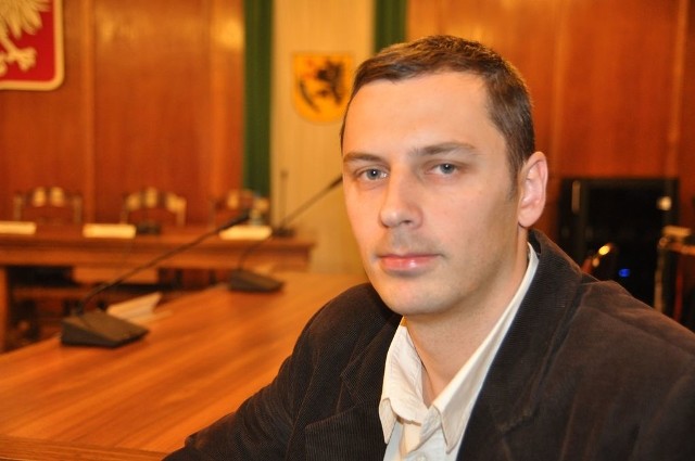 Radny Krzysztof Zawada na sesji nadzwyczajnej nie krył rozżalenia donosem na siebie.