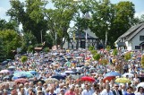 Wielki Odpust Sianowski 2018 - tysiące pątników dotarło na główne uroczystości i kolorowe parasolki [ZDJĘCIA] 