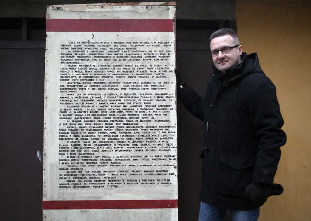 To sentymentalna pamiątka - tak o odnalezionej tablicy z Westerplatte mówi Zbigniew Okuniewski z Invenire - Salvum.