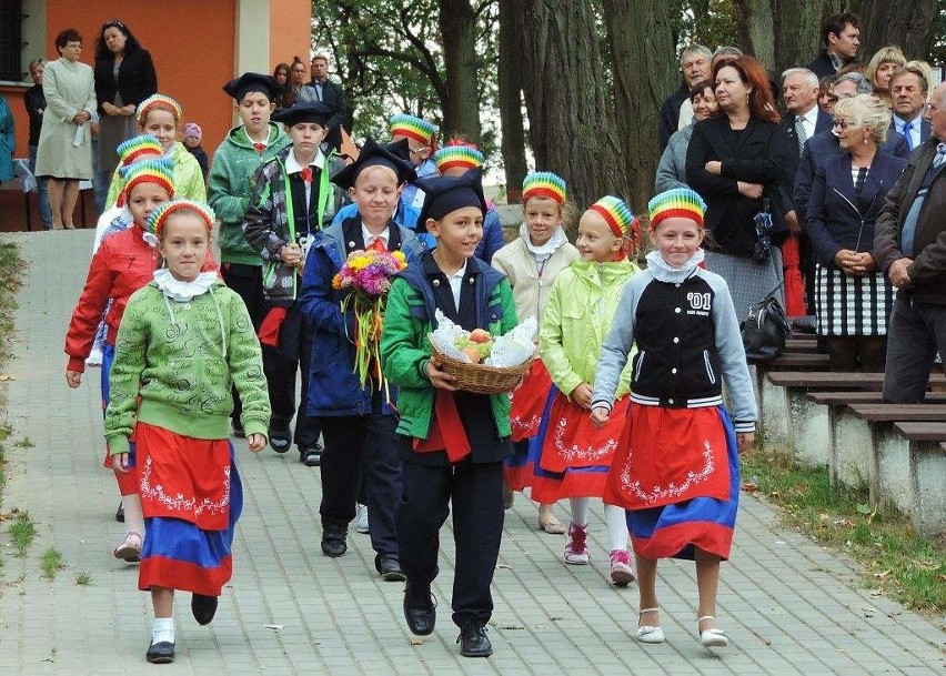 Powiatowe dożynki na polach Wielowsi [zdjęcia]...