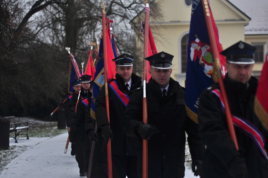 90. rocznica śmierci Alfreda Freyera w Tarnobrzegu. Była sztafeta i chwila zadumy