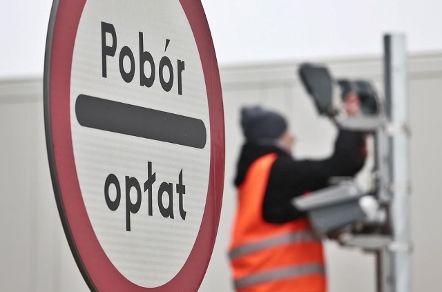 Prace na PPO Karwiany na autostradzie A4 pod Wrocławiem związane  z wprowadzeniem e-TOLL.
