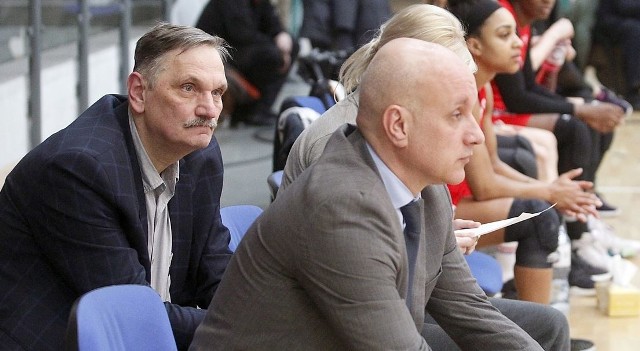 Ryszard Andrzejczak, prezes Widzewa i były trener Elmedin Omanić.