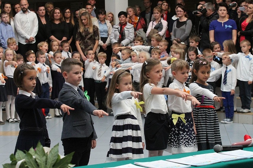 Ślubowanie pierwszaków w Szkole Podstawowej numer 25 w Kielcach