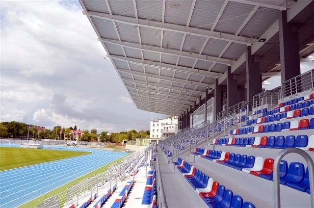 Pięknie prezentują się nowe trybuny stadionu...