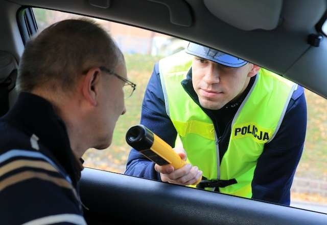 Patrol policji, akcja zniczsierżant Jakub Pitulski, kierowca Pan Cezary