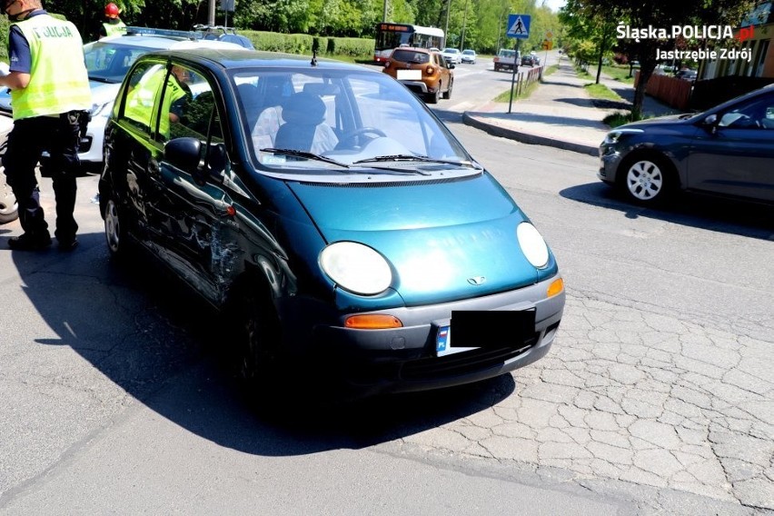 Wypadek w Jastrzębiu: zderzenie deawoo matiza z renault...