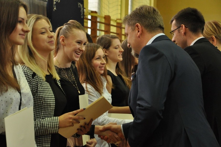 Ci uczniowie dostali Stypendia Prezesa Rady Ministrów [ZDJĘCIA]