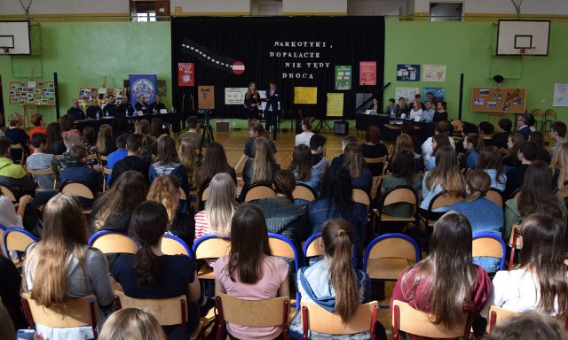 Powiatowa debata profilaktyczna w liceum w Zwoleniu