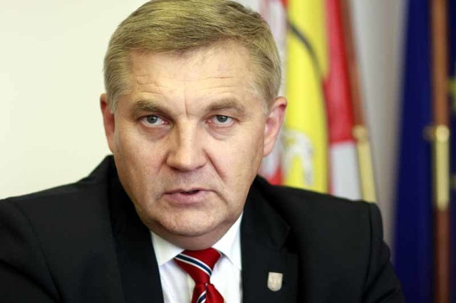 nie jest zadowolony z walki z zimą