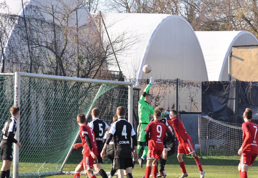 Centralna Liga Juniorów U-17: Wisła - Cracovia. Derby Krakowa pod wodzą... sędzin. "Pasy" przyćmiły "Białą Gwiazdę" [ZDJĘCIA]