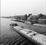 Żegluga na Odrze. Zobacz unikatowe fotografie parowców, barek motorowych i pchaczy, które kiedyś woziły towary drogami wodnymi