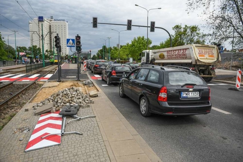 Matyi: Dobiega końca budowa przejścia dla pieszych