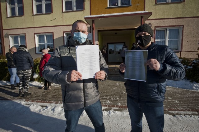 Lokalna społeczność postanowiła przeciwstawić się decyzjom gminnych włodarzy.