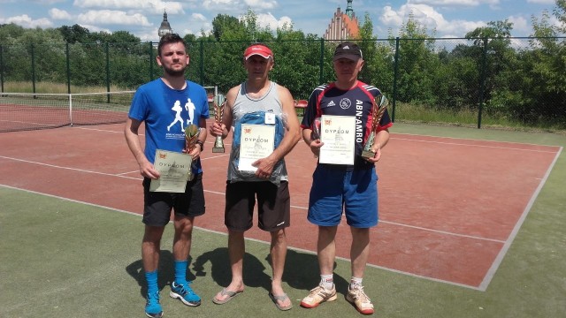 Od lewej: Bartłomiej Kapturski, Ireneusz Strzelec oraz Zbigniew Kaluga.