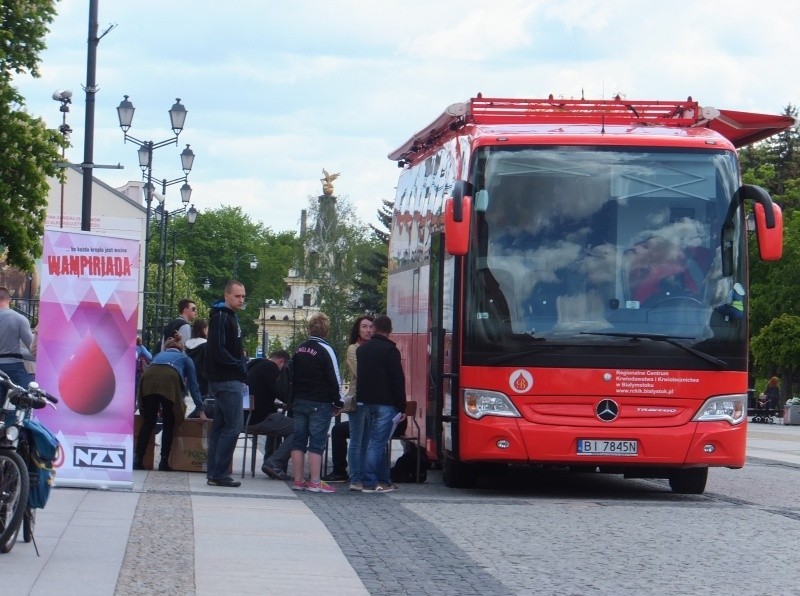  Wampiriada 2015 na Rynku Kościuszki. Początek akcji (zdjęcia, wideo)