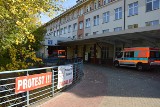 Dwugodzinny strajk pielęgniarek i położnych w szpitalu w Stalowej Woli. Odeszły od łóżek pacjentów