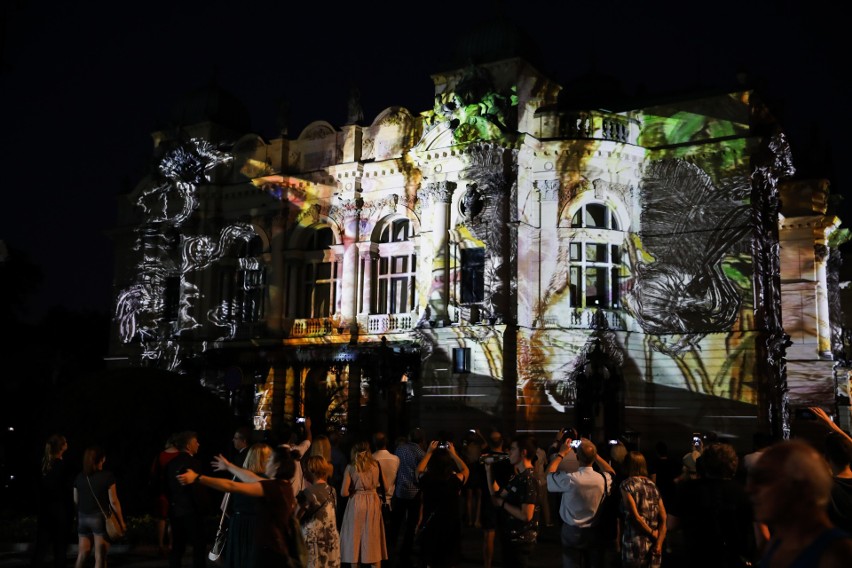 Kraków. Mapping na budynku Teatru im. Słowackiego [ZDJĘCIA]