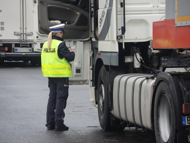 Zakaz wyprzedzania na DK19 w województwie podlaskim i akcja „Bezpieczna 61”