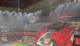 Liga Mistrzów. Fantastyczna oprawa w Mediolanie w meczu AC Milan - Napoli. "W naszych rękach nasz los"