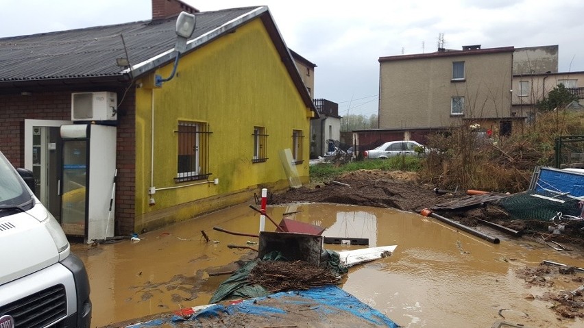 Prokuratura zarządziła sekcję zwłok mężczyzny z Bobrownik [ZDJĘCIA]