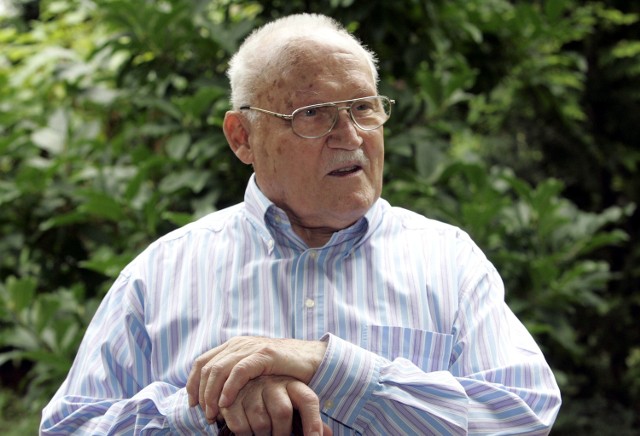 Gdyby żył profesor Stefan Stuligrosz obchodziłby w środę 95. urodziny