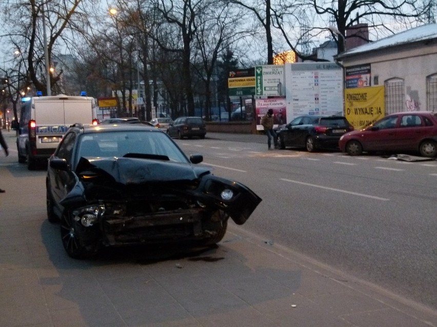 Zderzenie czterech aut na Łąkowej [ZDJĘCIA]