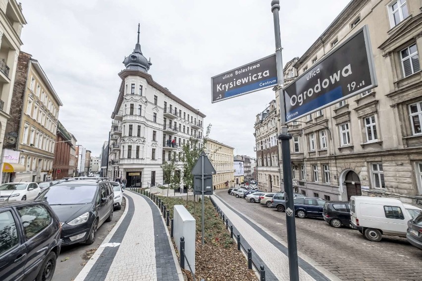 "Żelazko" czyli budynek w kształcie trójkąta u zbiegu ulic...